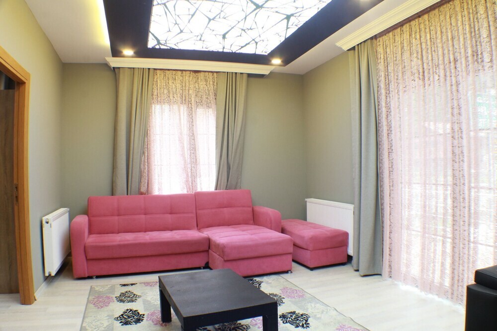 Узунгёль: Golbasi Villa Apart