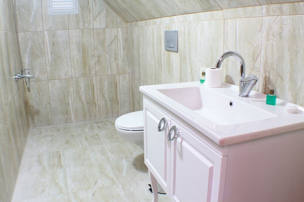 Узунгёль: Golbasi Villa Apart