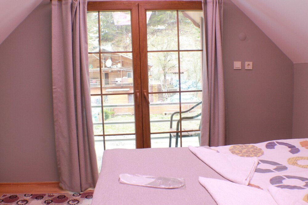 Узунгёль: Golbasi Villa Apart