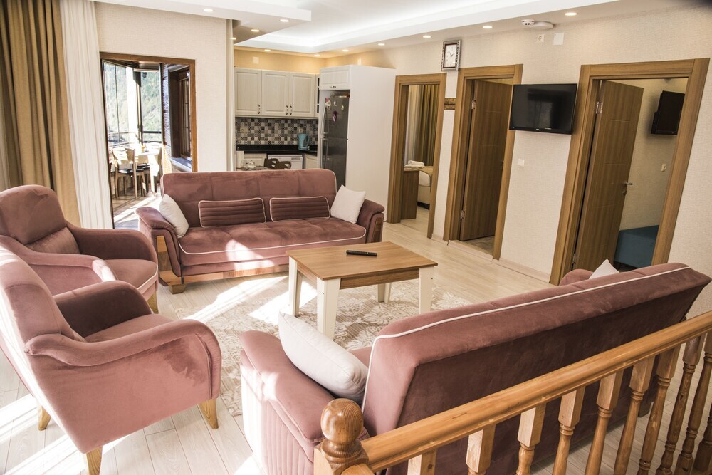 Узунгёль: Cinar Villas Suites