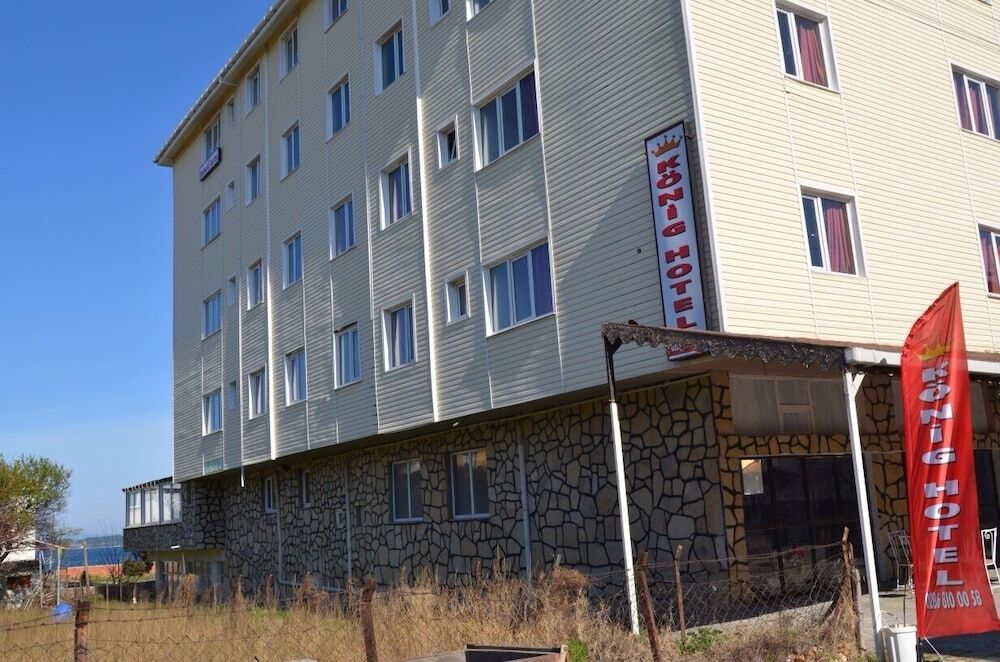 Эджеабат: Konig Hotels