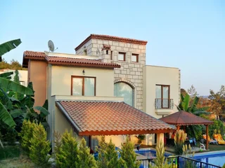 Согучак: House With 4 Bedrooms in Kusadasi, With Private Pool and Enclosed Gard
