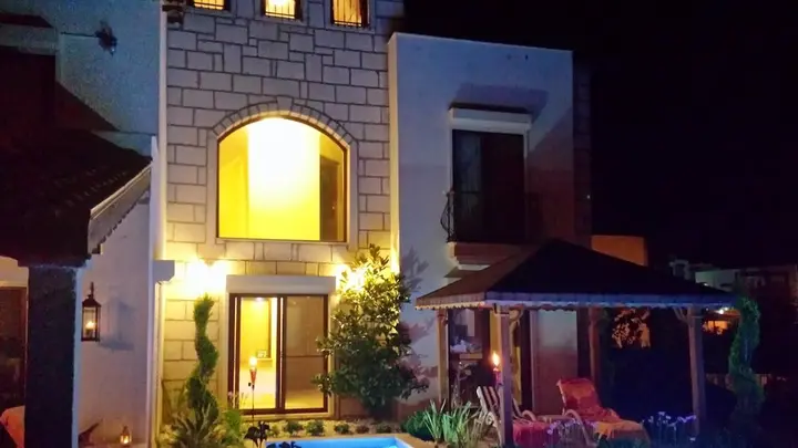 Согучак: House With 4 Bedrooms in Kusadasi, With Private Pool and Enclosed Gard