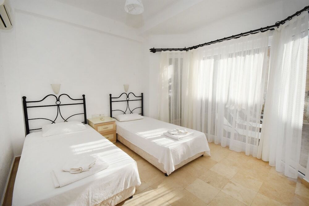 Калкан: KAL1400 Villa Badem 3 Bedrooms