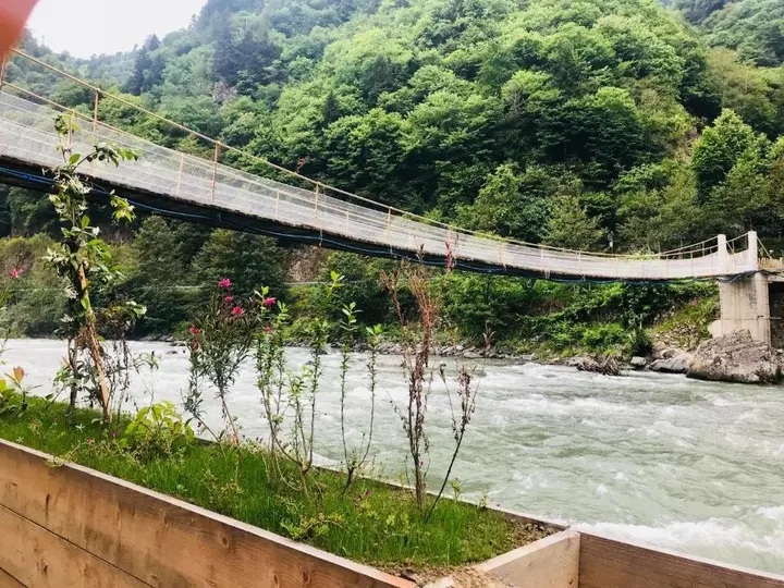 Чамлыхемшин: Aden River Hotel