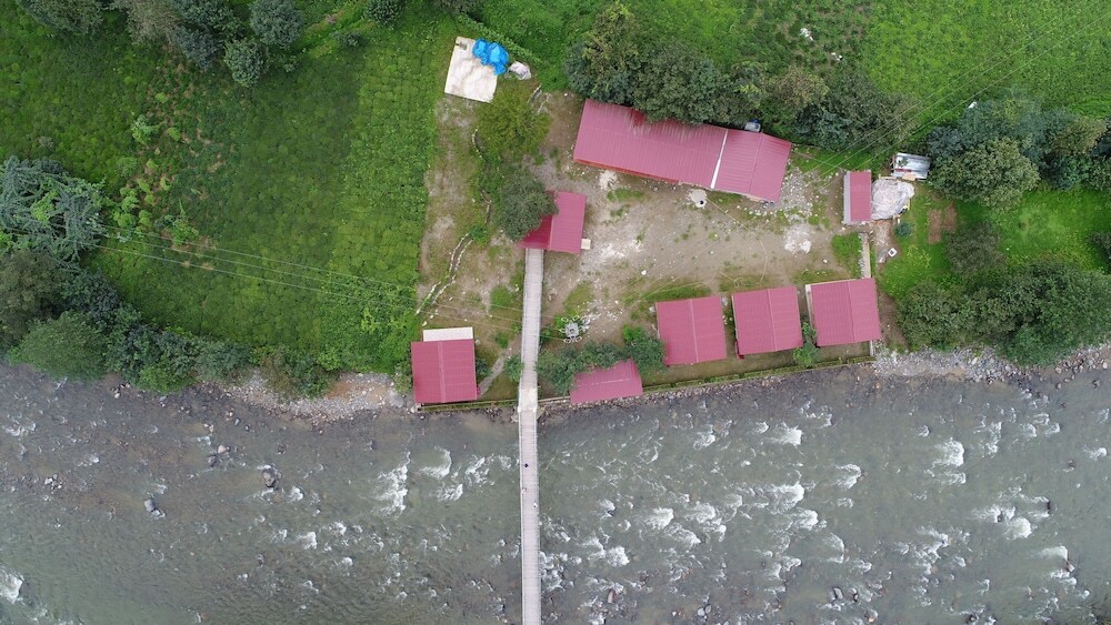 Чамлыхемшин: Aden River Hotel
