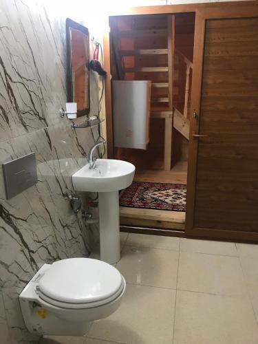 Чамлыхемшин: Aden River Hotel