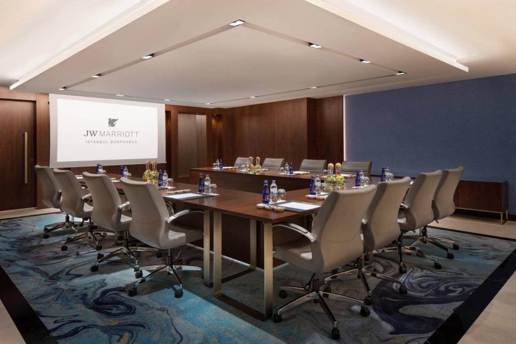 Стамбул: JW Marriott Istanbul Bosphorus