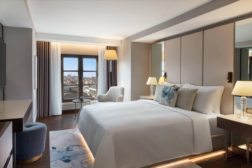 Стамбул: JW Marriott Istanbul Bosphorus