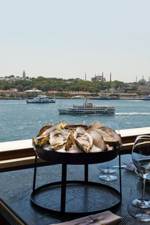 Стамбул: JW Marriott Istanbul Bosphorus