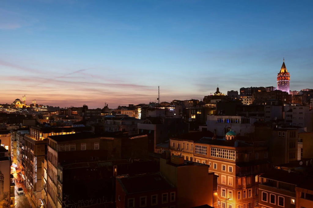Стамбул: JW Marriott Istanbul Bosphorus