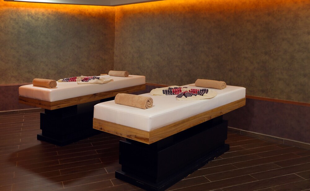 Анкара: Q Hotel