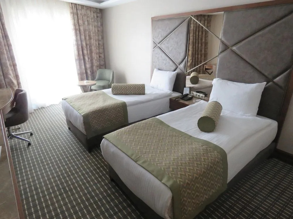 Анкара: Q Hotel