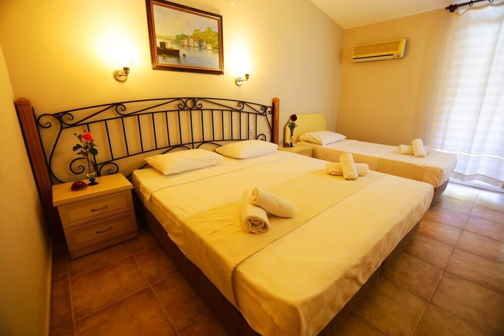 Кумлюбюк: Alados Otel