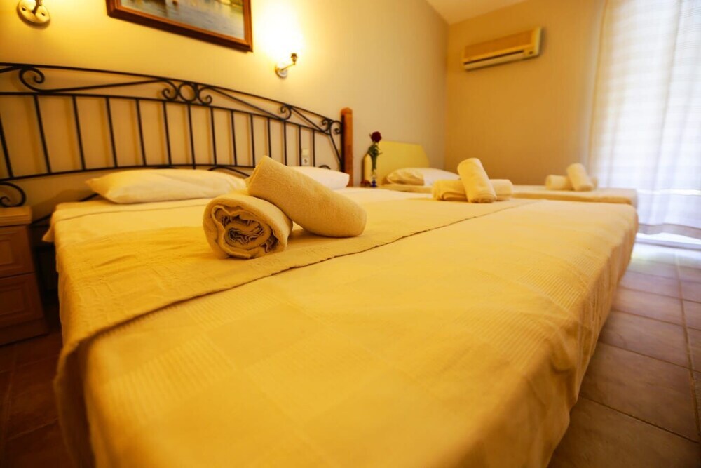 Кумлюбюк: Alados Otel