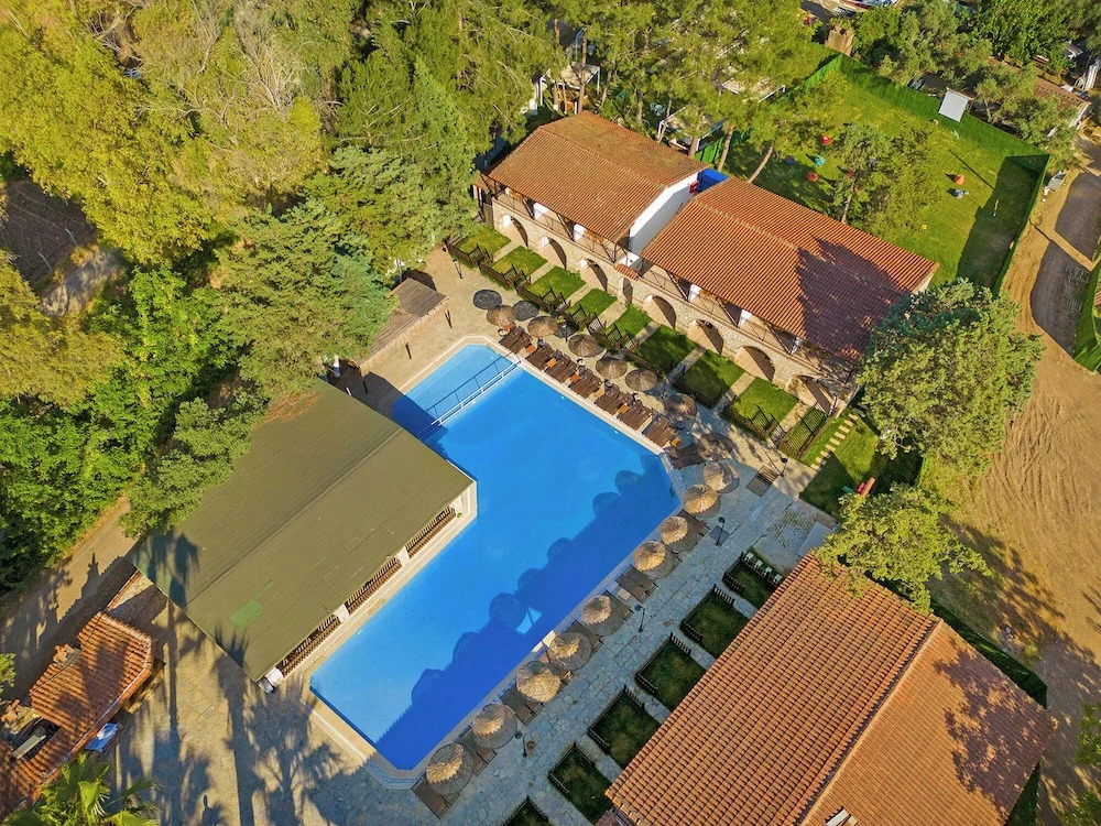 Кумлюбюк: Alados Otel