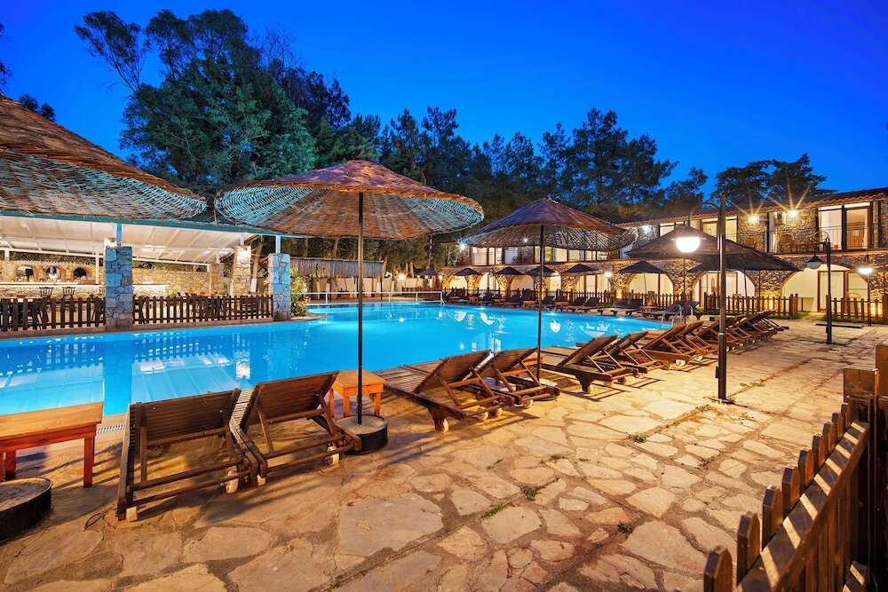 Кумлюбюк: Alados Otel
