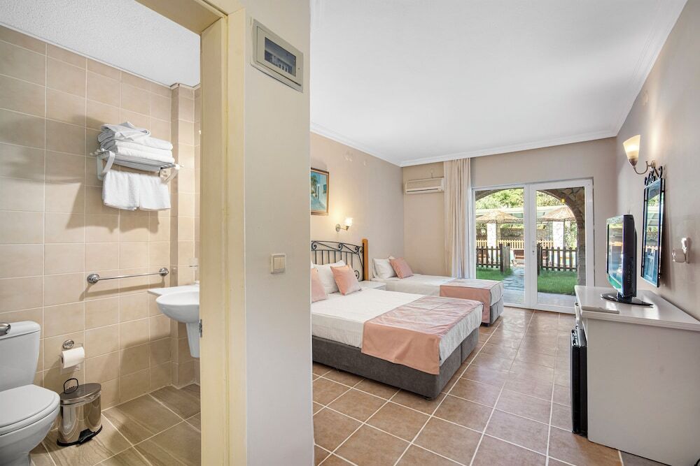 Кумлюбюк: Alados Otel