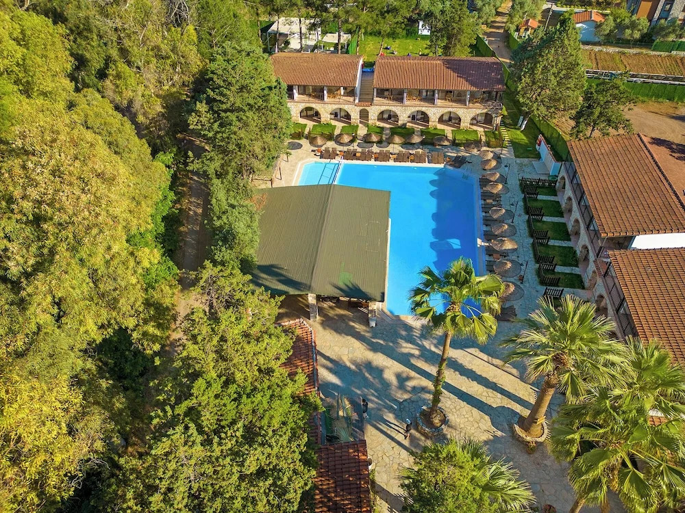 Кумлюбюк: Alados Otel