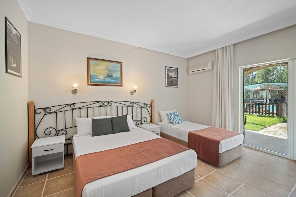 Кумлюбюк: Alados Otel