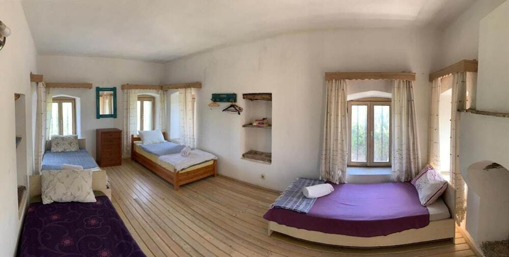 Тургутрейс: Bodrum Ecofarm Camp Hostel