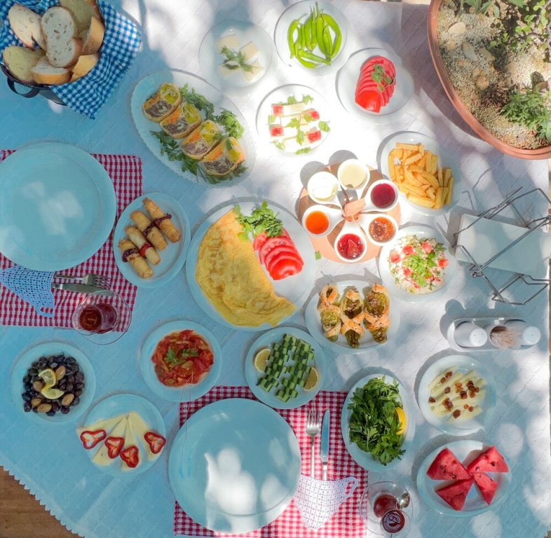 Датча: Dort Mevsim Evi