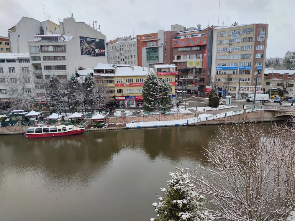 Эскишехир: Atos Otel