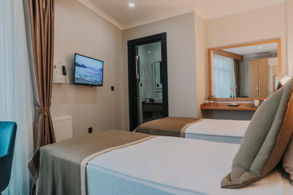 Стамбул: Grand Lark Otel