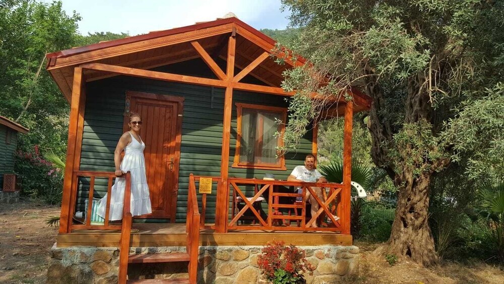 Кумлюбюк: Eden Bungalows and Beach