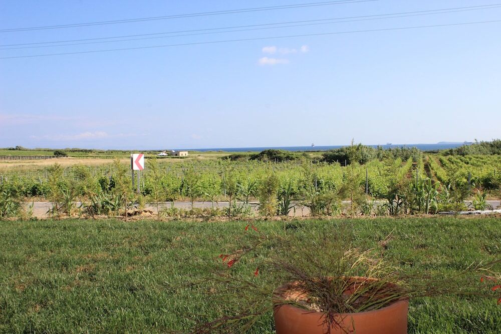 Бозджаада: Bozcaada Defne Bag Evi