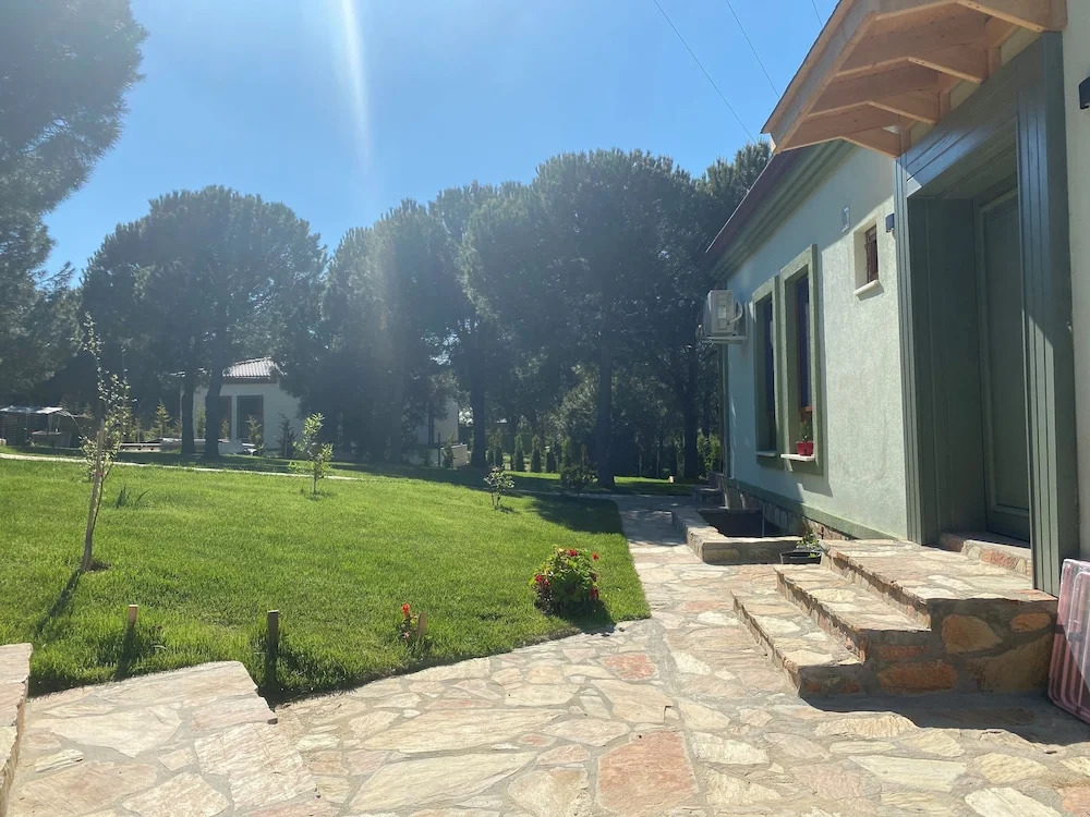 Бозджаада: Elyada Otel ve Bağ Evi (+8 Yaş)
