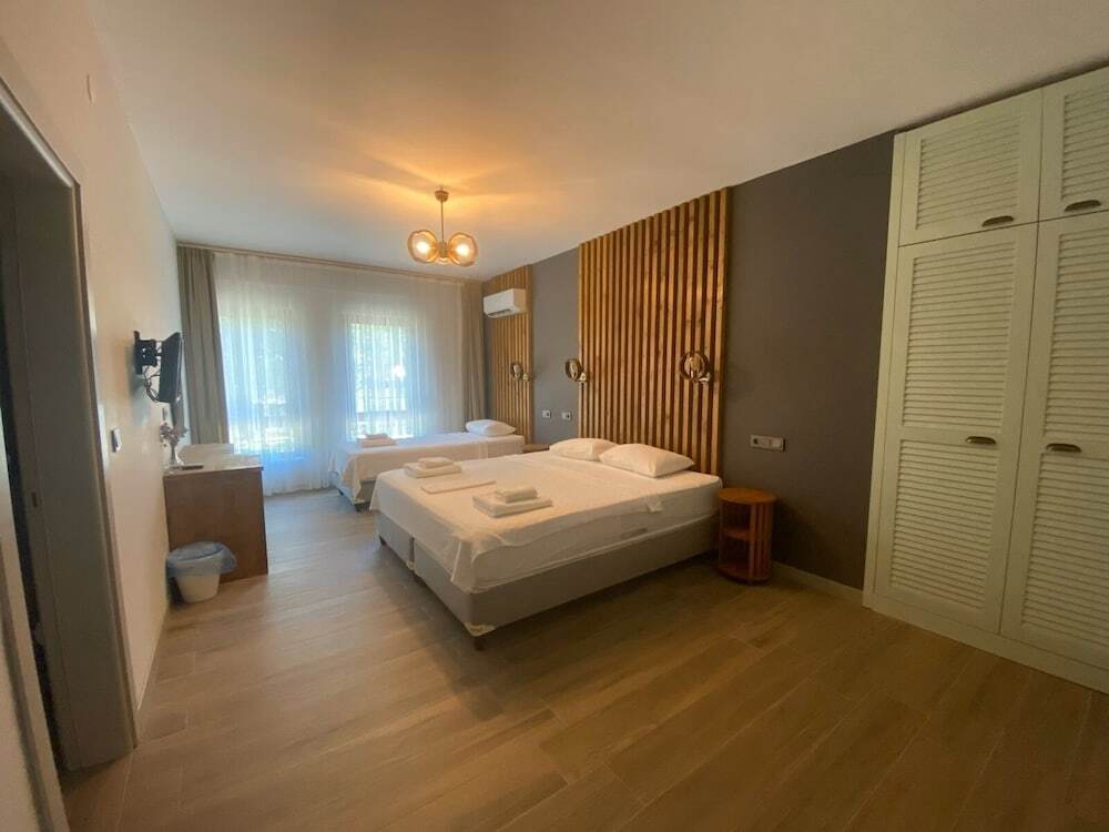 Бозджаада: Elyada Otel ve Bağ Evi (+8 Yaş)