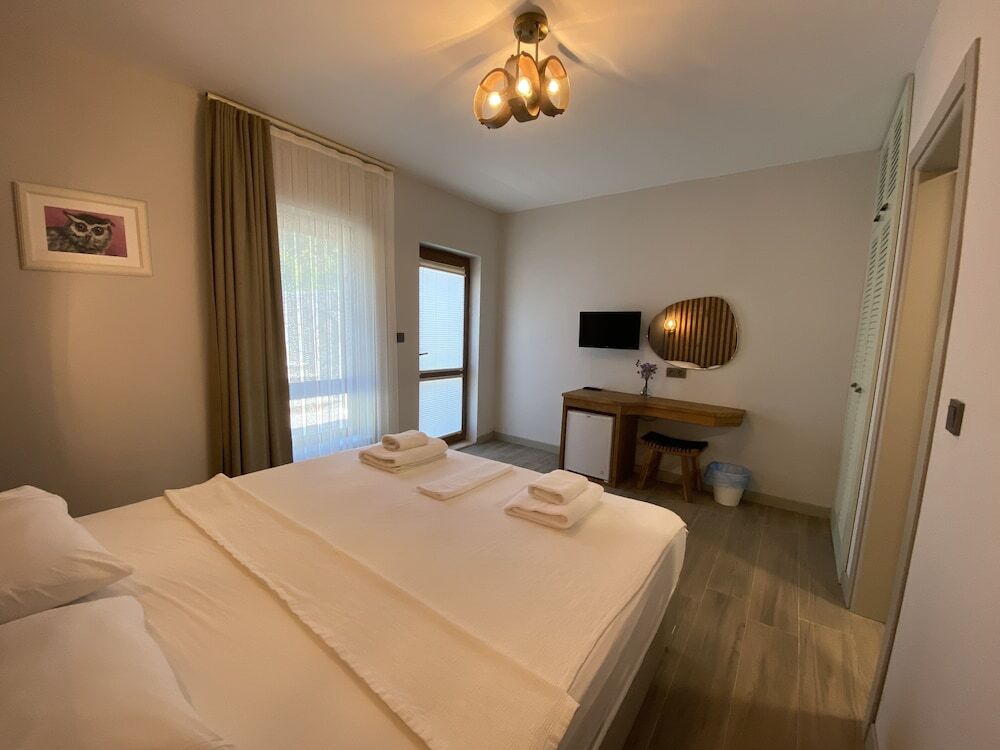 Бозджаада: Elyada Otel ve Bağ Evi (+8 Yaş)