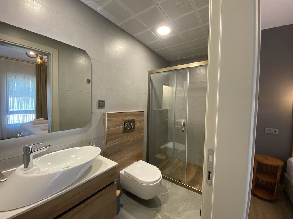 Бозджаада: Elyada Otel ve Bağ Evi (+8 Yaş)