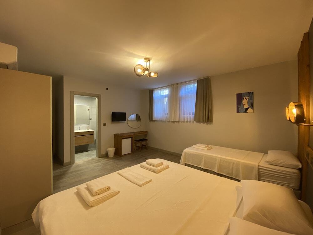 Бозджаада: Elyada Otel ve Bağ Evi (+8 Yaş)