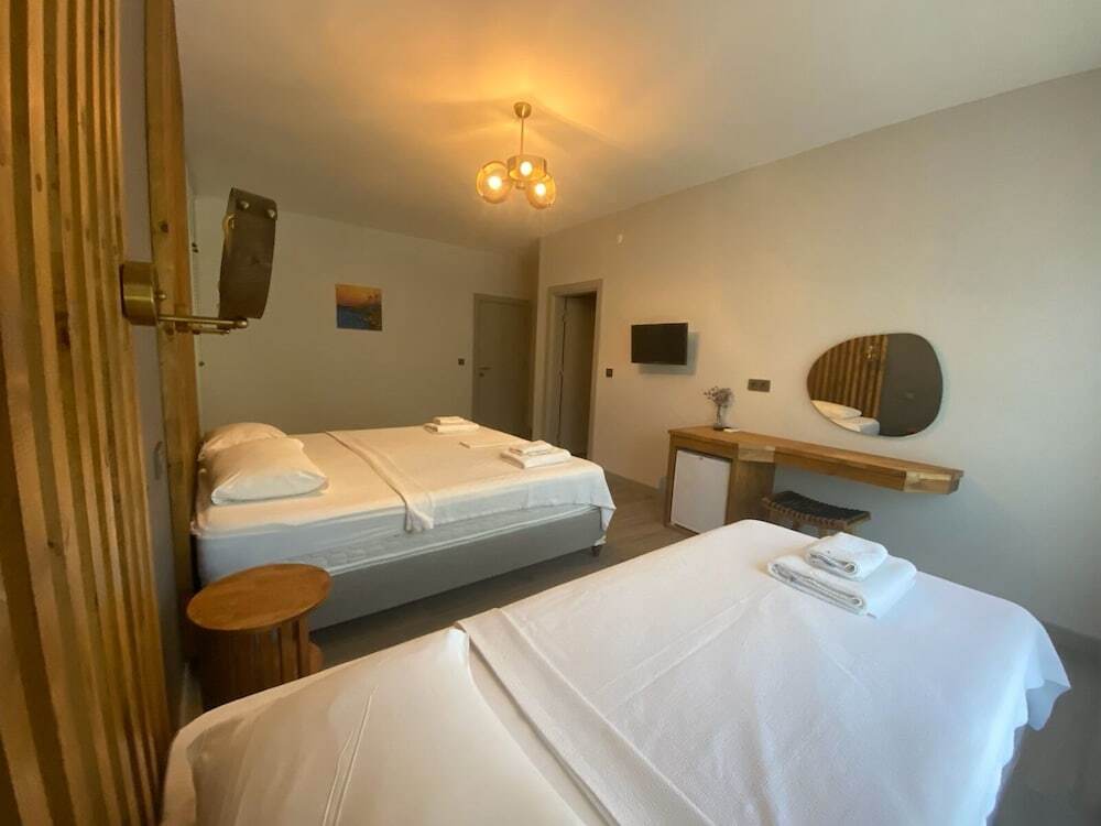 Бозджаада: Elyada Otel ve Bağ Evi (+8 Yaş)