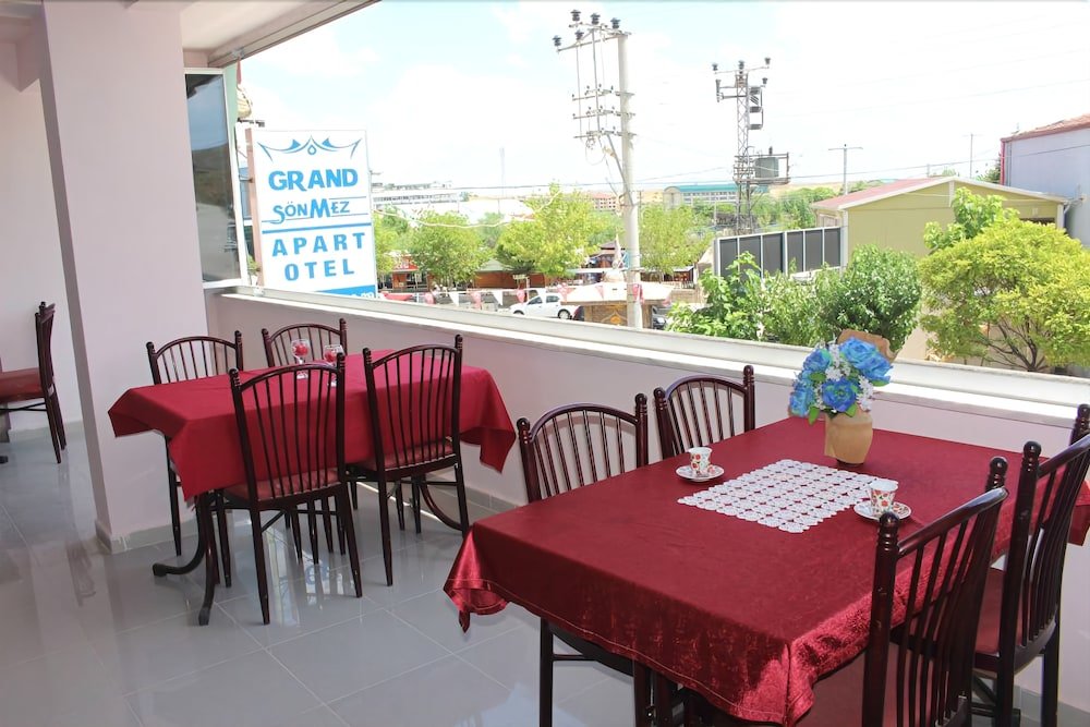 Газлигёль: Grand Sonmez Apart Hotel