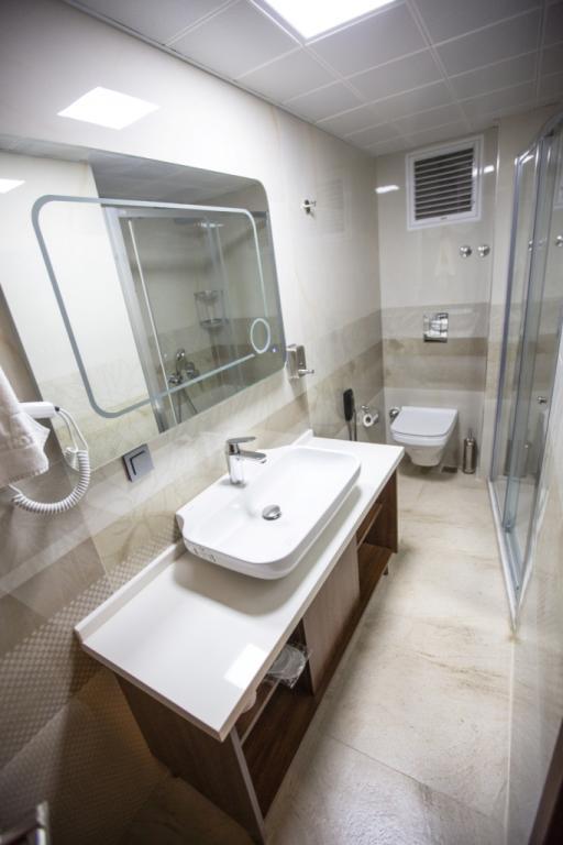 Алашехир: Can Deluxe Hotel