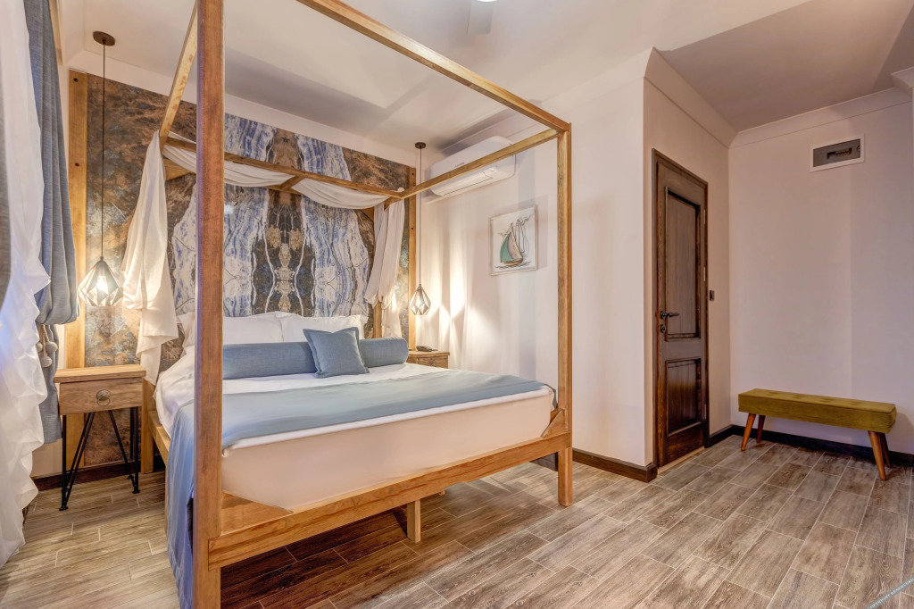Айвалык: Parna Hotel