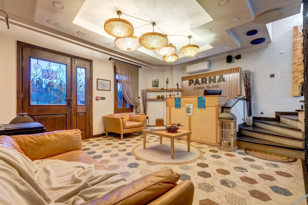 Айвалык: Parna Hotel