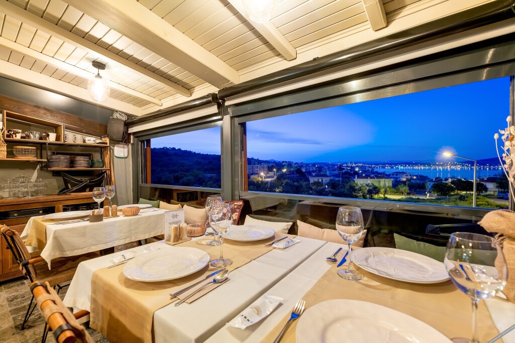 Айвалык: Parna Hotel