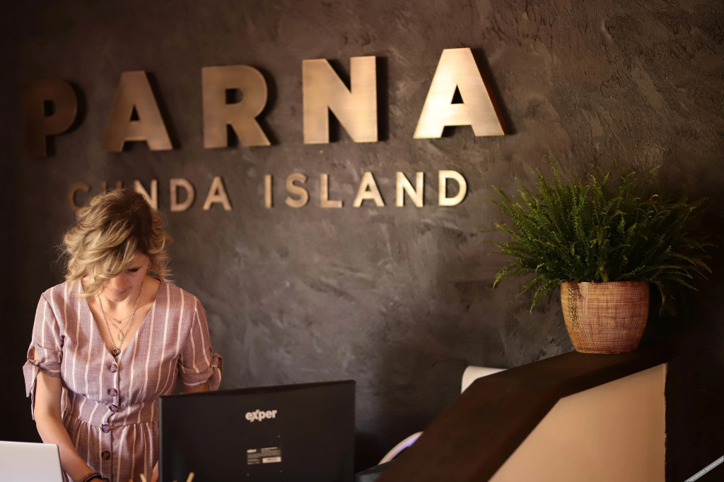 Айвалык: Parna Hotel