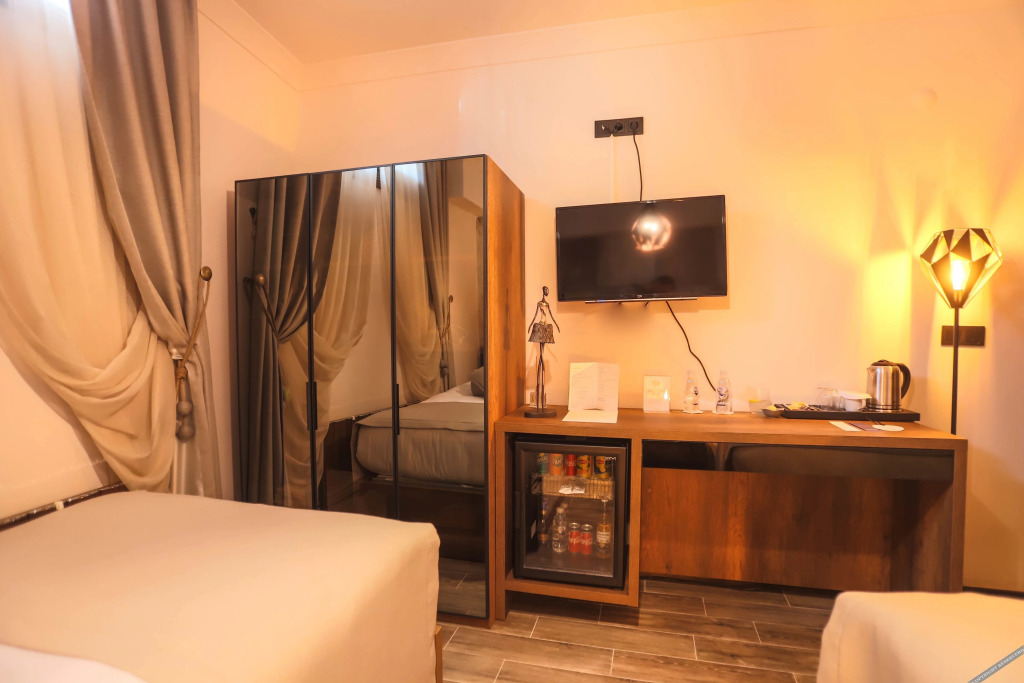 Айвалык: Parna Hotel