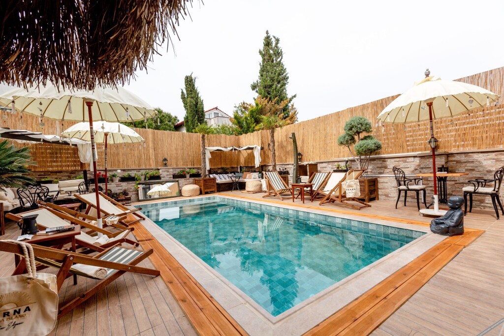 Айвалык: Parna Hotel