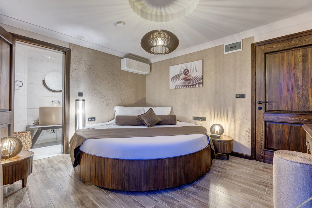 Айвалык: Parna Hotel