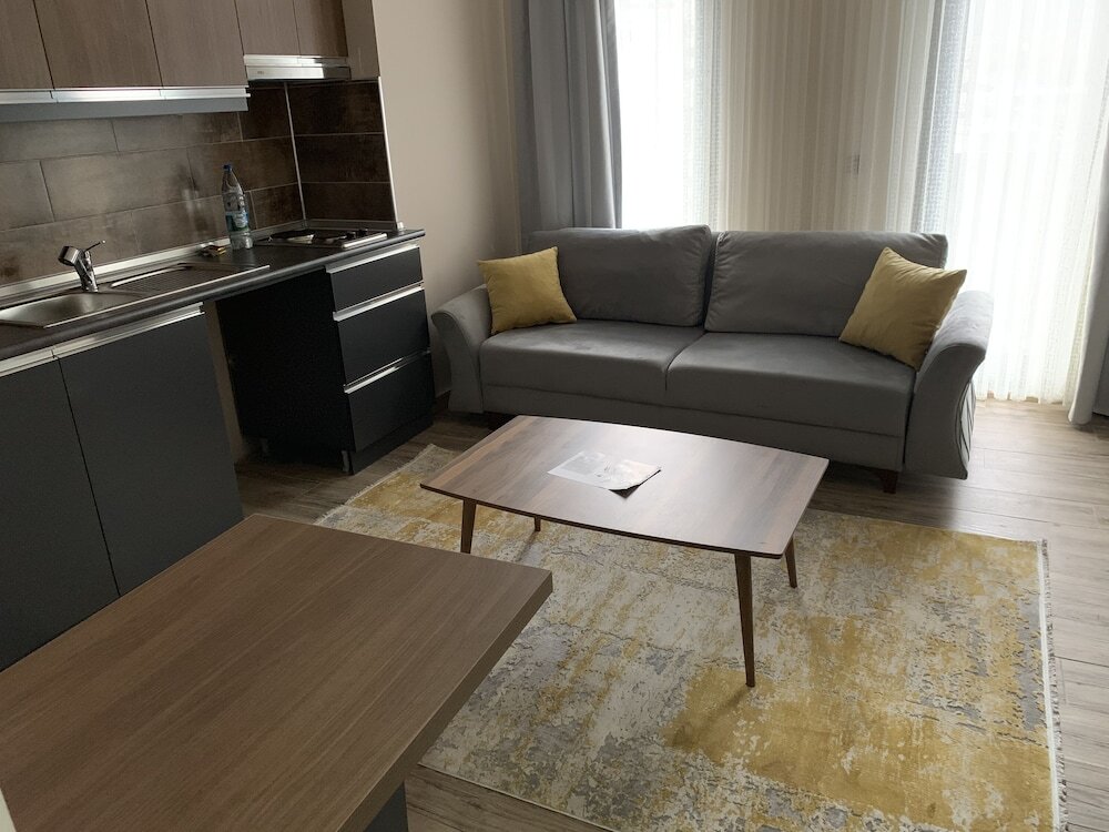 Токат: Khall Suite's
