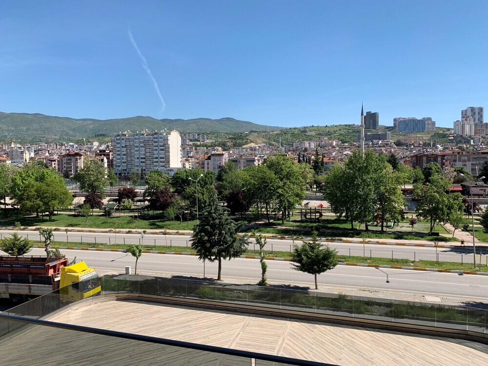 Токат: Khall Suite's