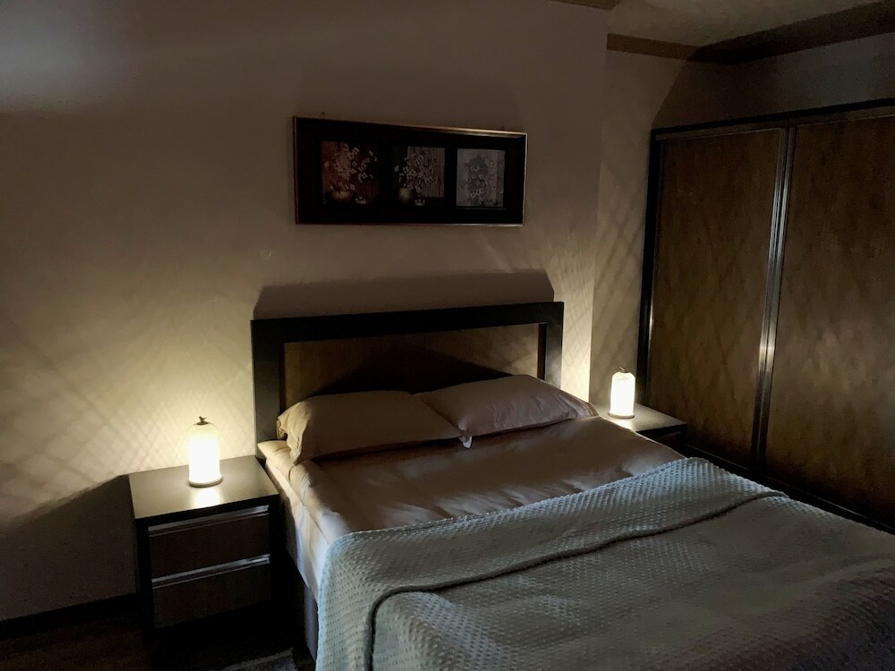 Токат: Khall Suite's