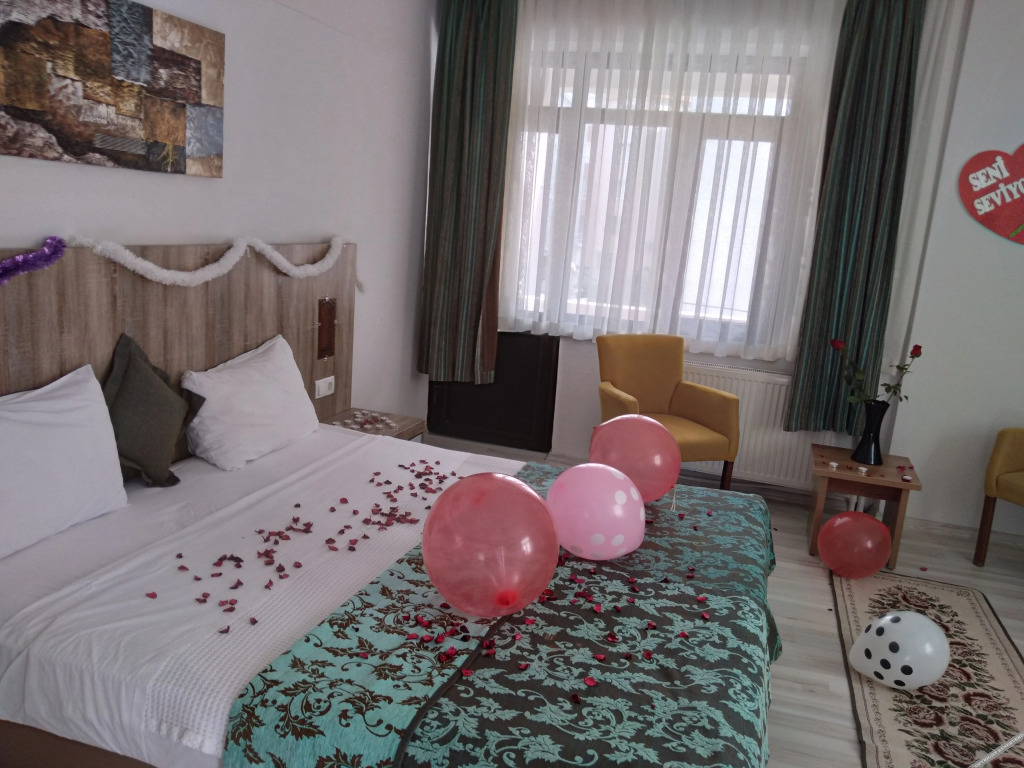 Чынарджык: Grand Krone Hotel
