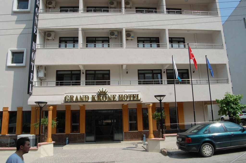 Чынарджык: Grand Krone Hotel